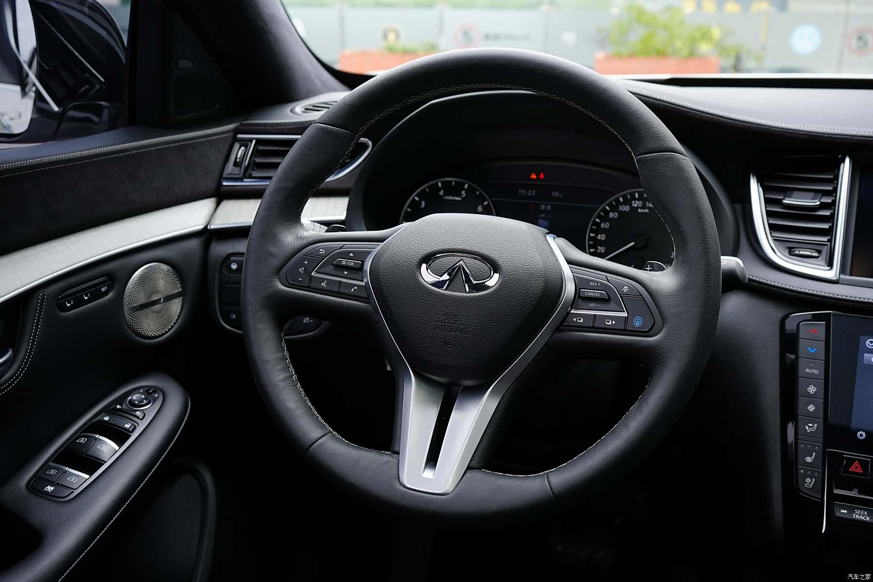 Infiniti QX50, 2024 16