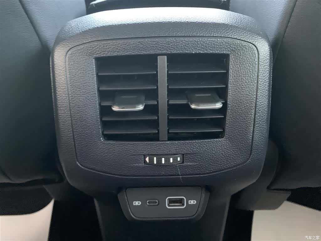 Volkswagen Tharu, 2024 21