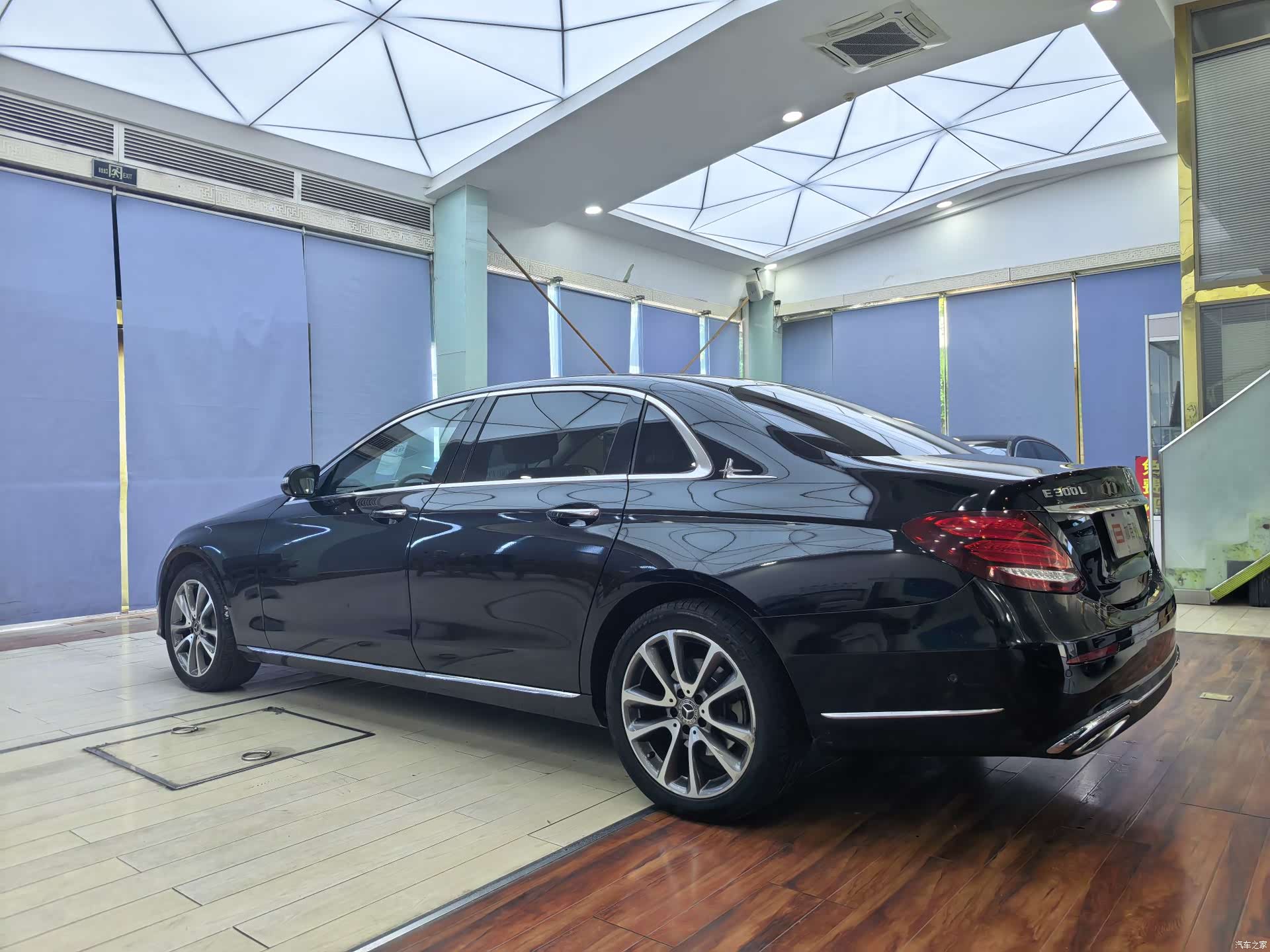 Mercedes-Benz E-Class, 2017 16