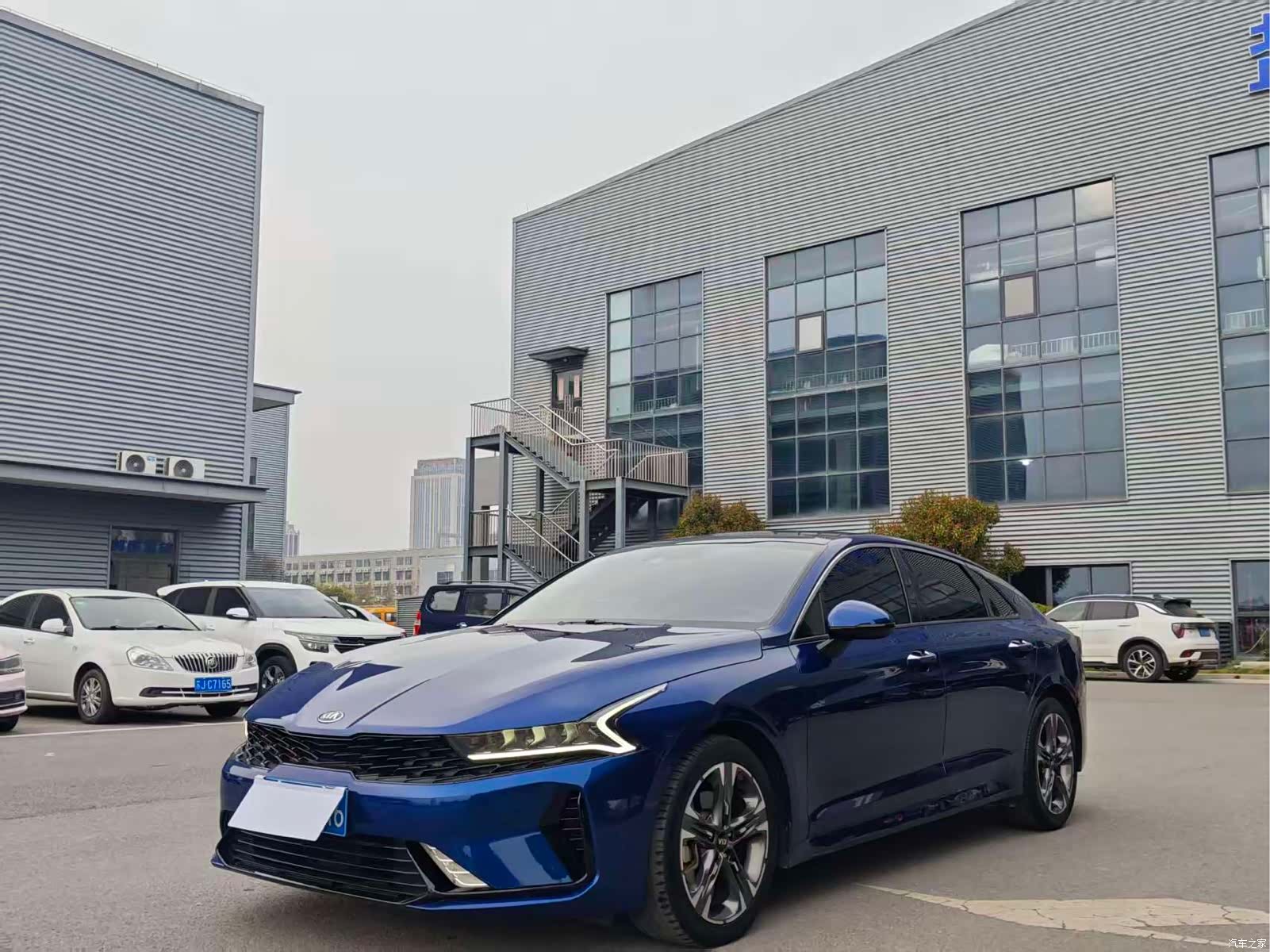 Kia K5, 2021 1
