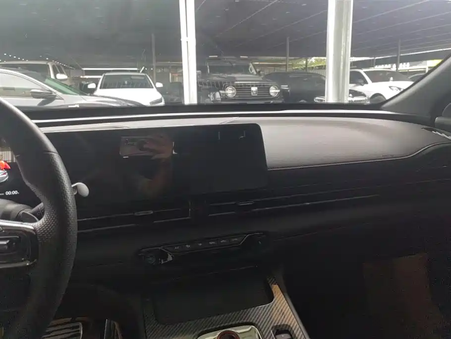 Trumpchi Shadow Leopard