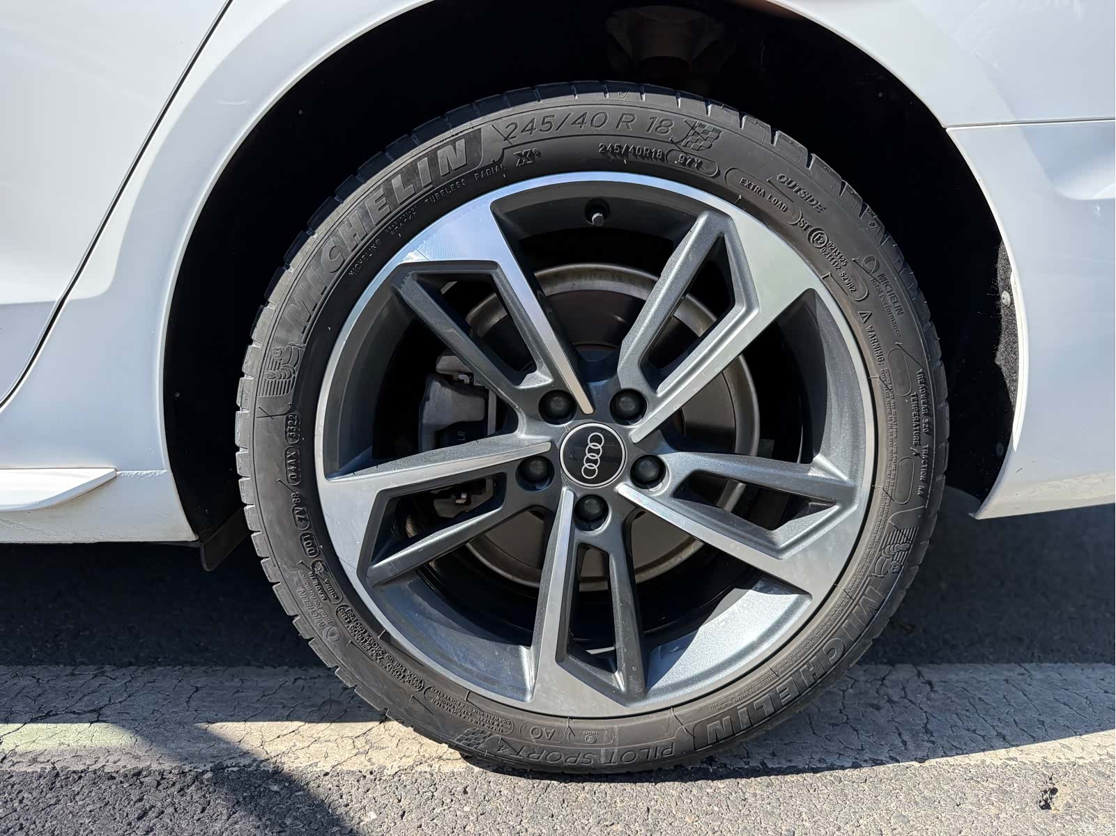 Audi A4L, 2022 18