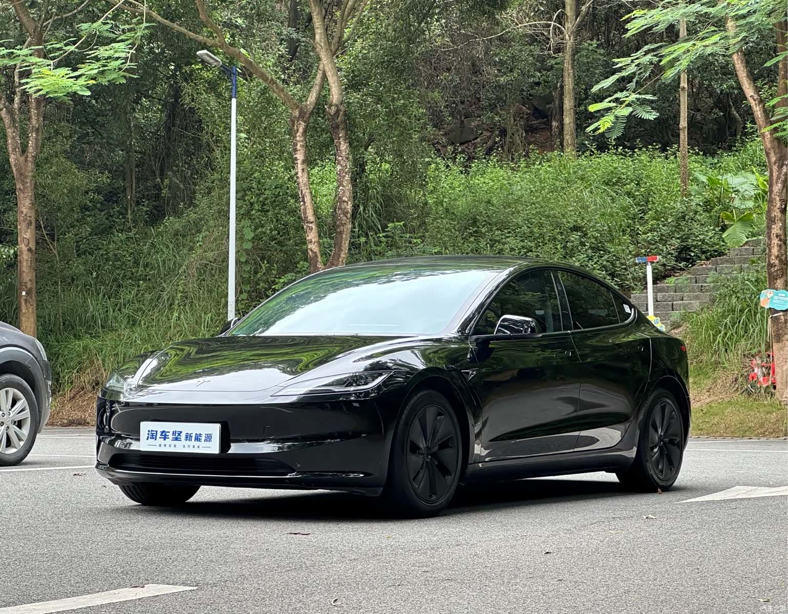 Tesla Model 3, 2025 1