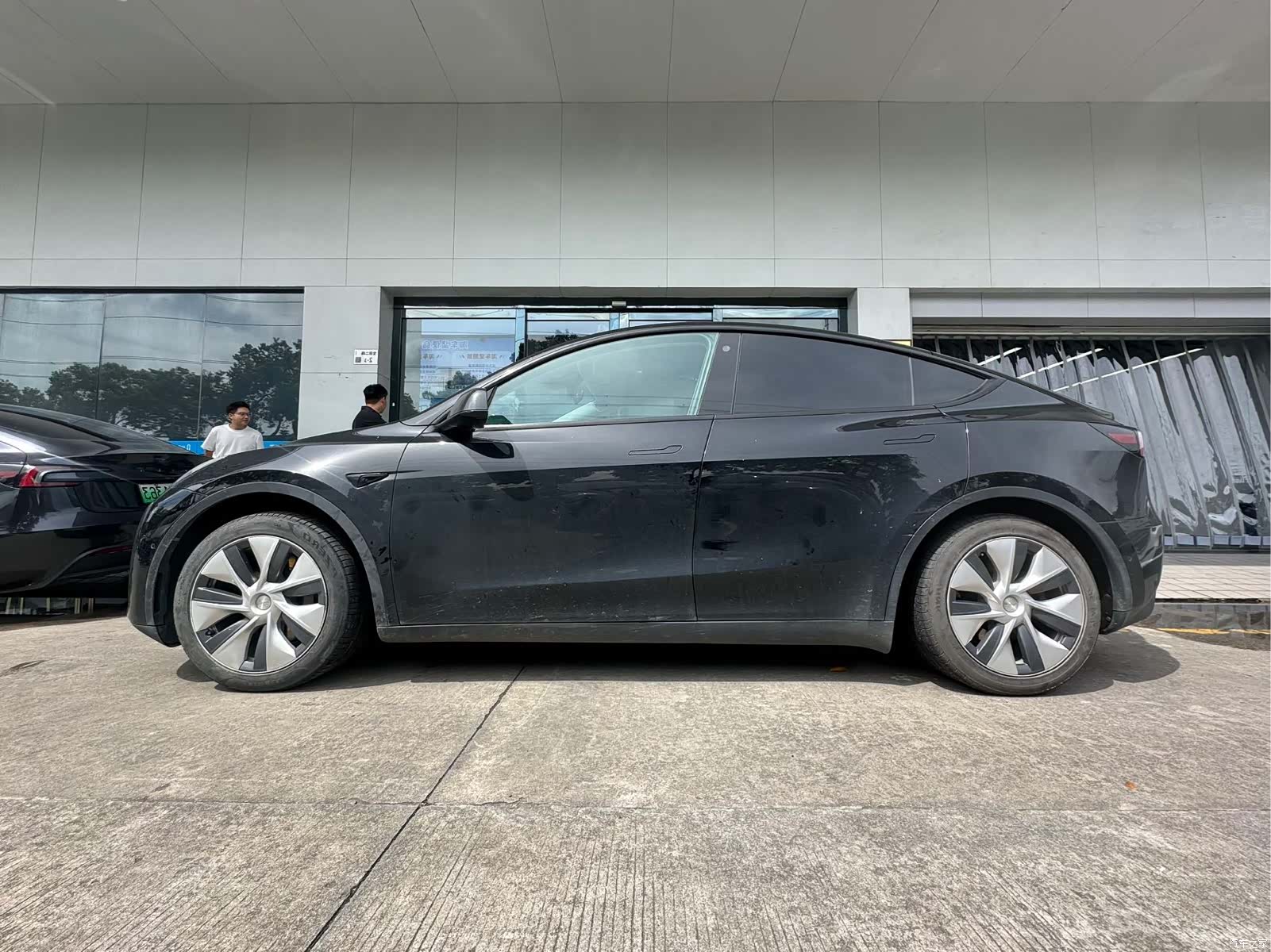 Tesla Model Y, 2023 2