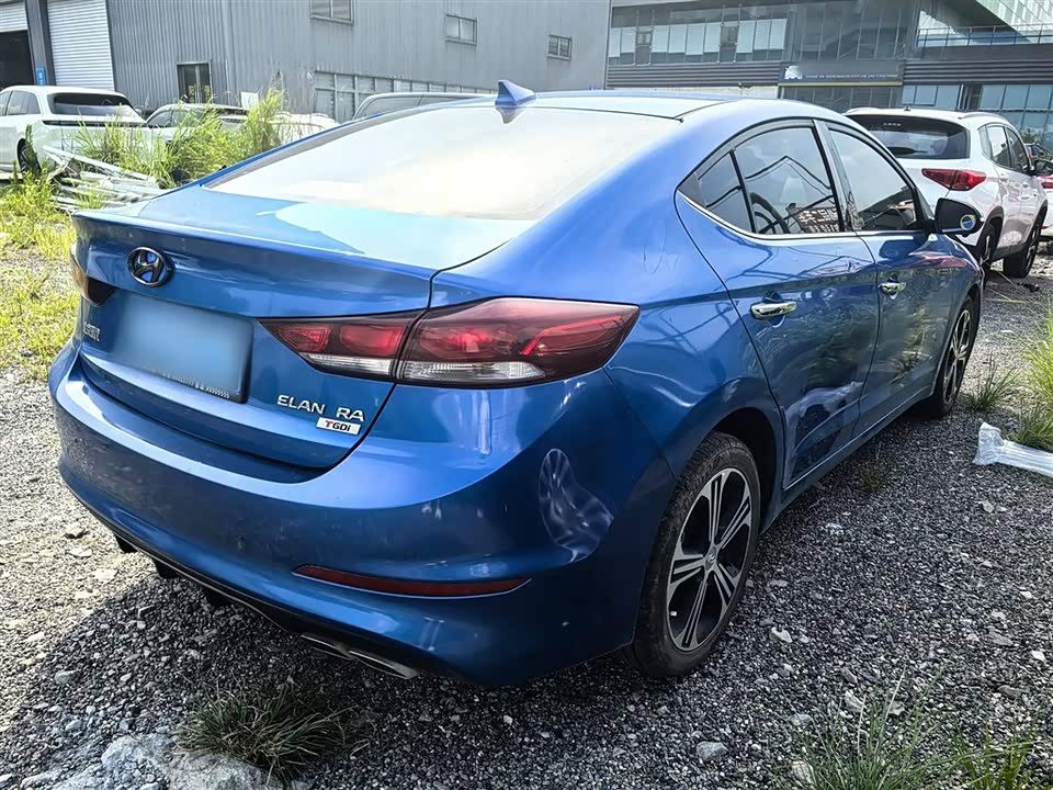 Hyundai Lead
