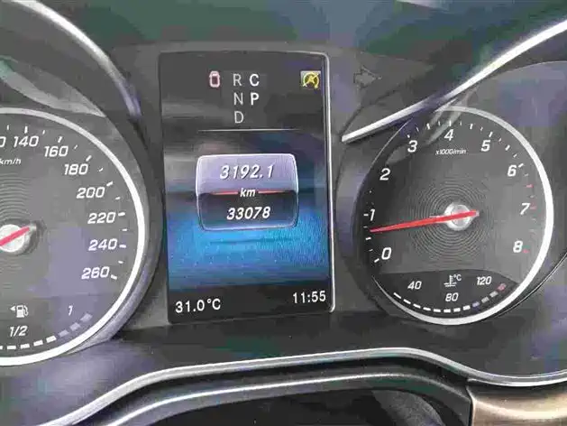 Mercedes-Benz V-class