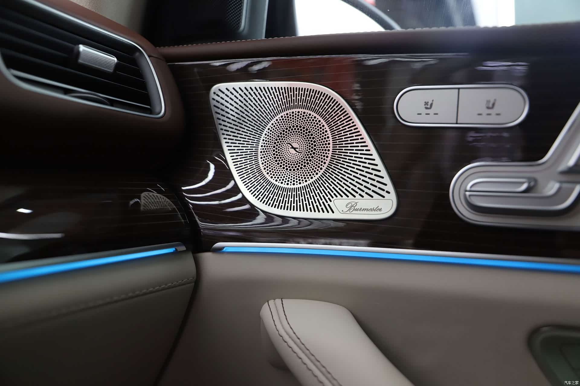 Maybach GLS, 2022 26