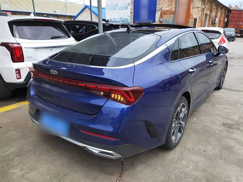 Kia K5 Kia K5