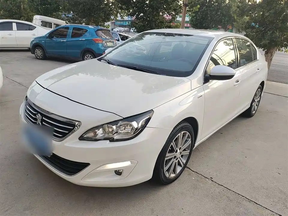 Peugeot 408