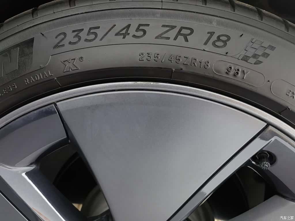 Tesla Model 3, 2021 24