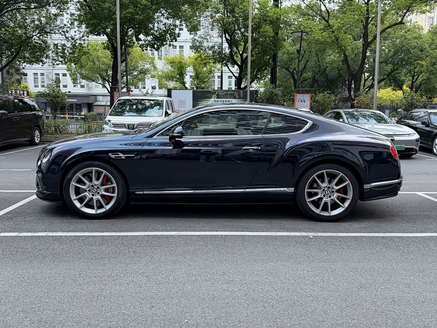 Bentley Continental 2017, фото 6
