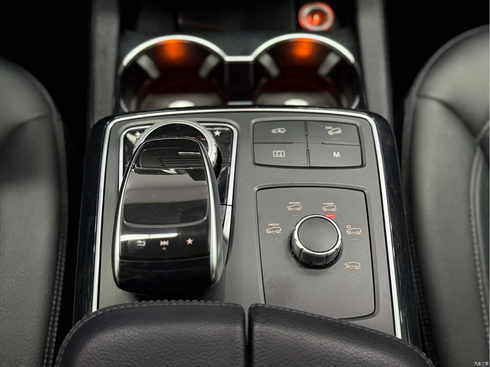 Mercedes-Benz GLS, 2017 32