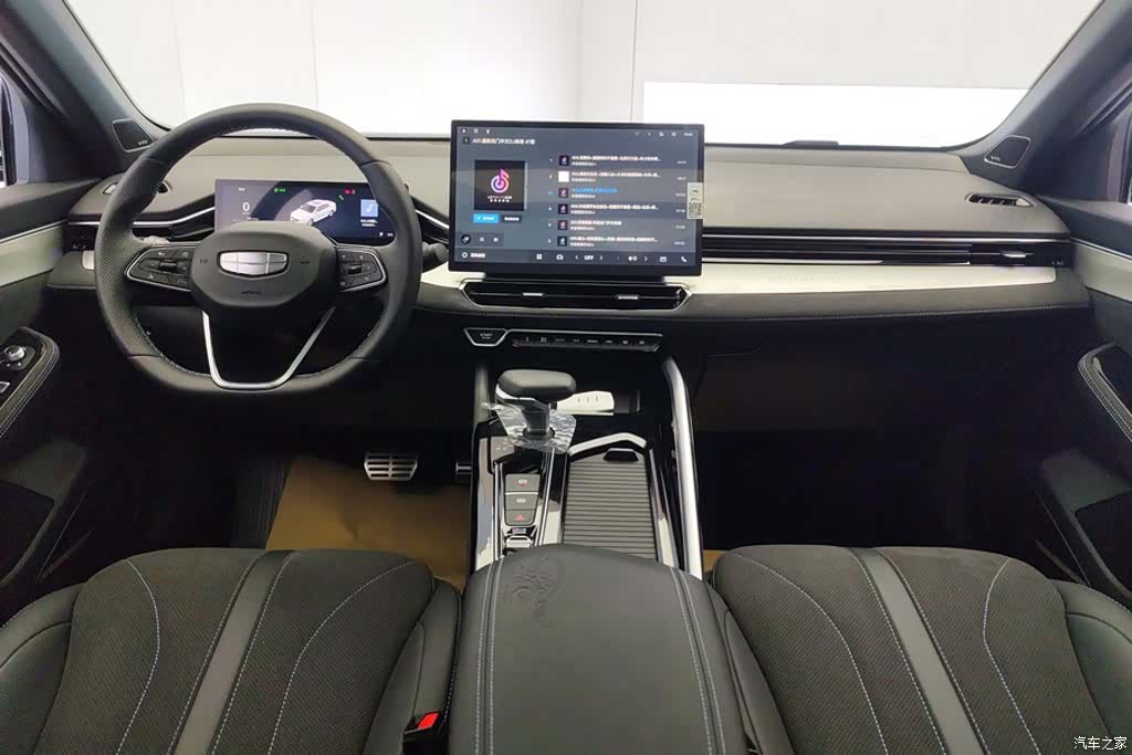 Geely Preface, 2025 12