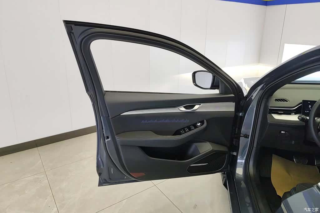 Geely Preface, 2025 7