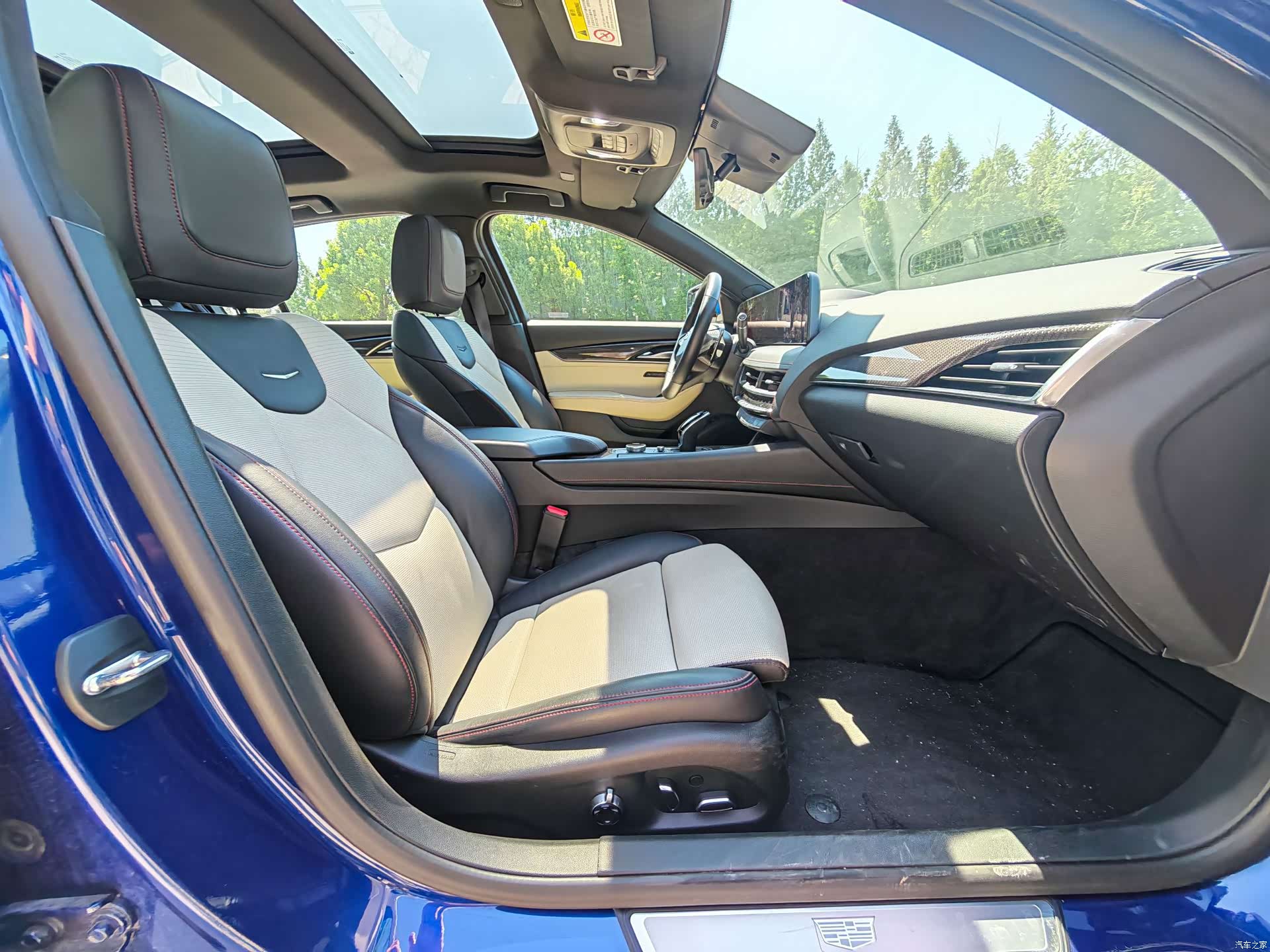 Cadillac CT5, 2025 29