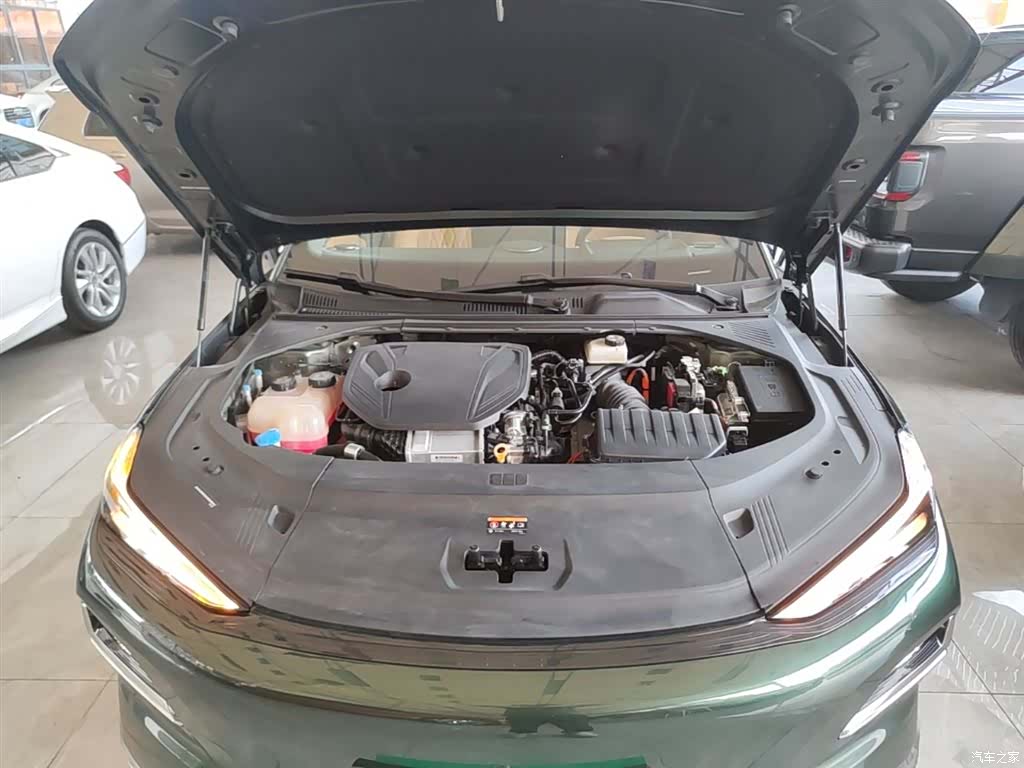 Geely 8, 2025 20