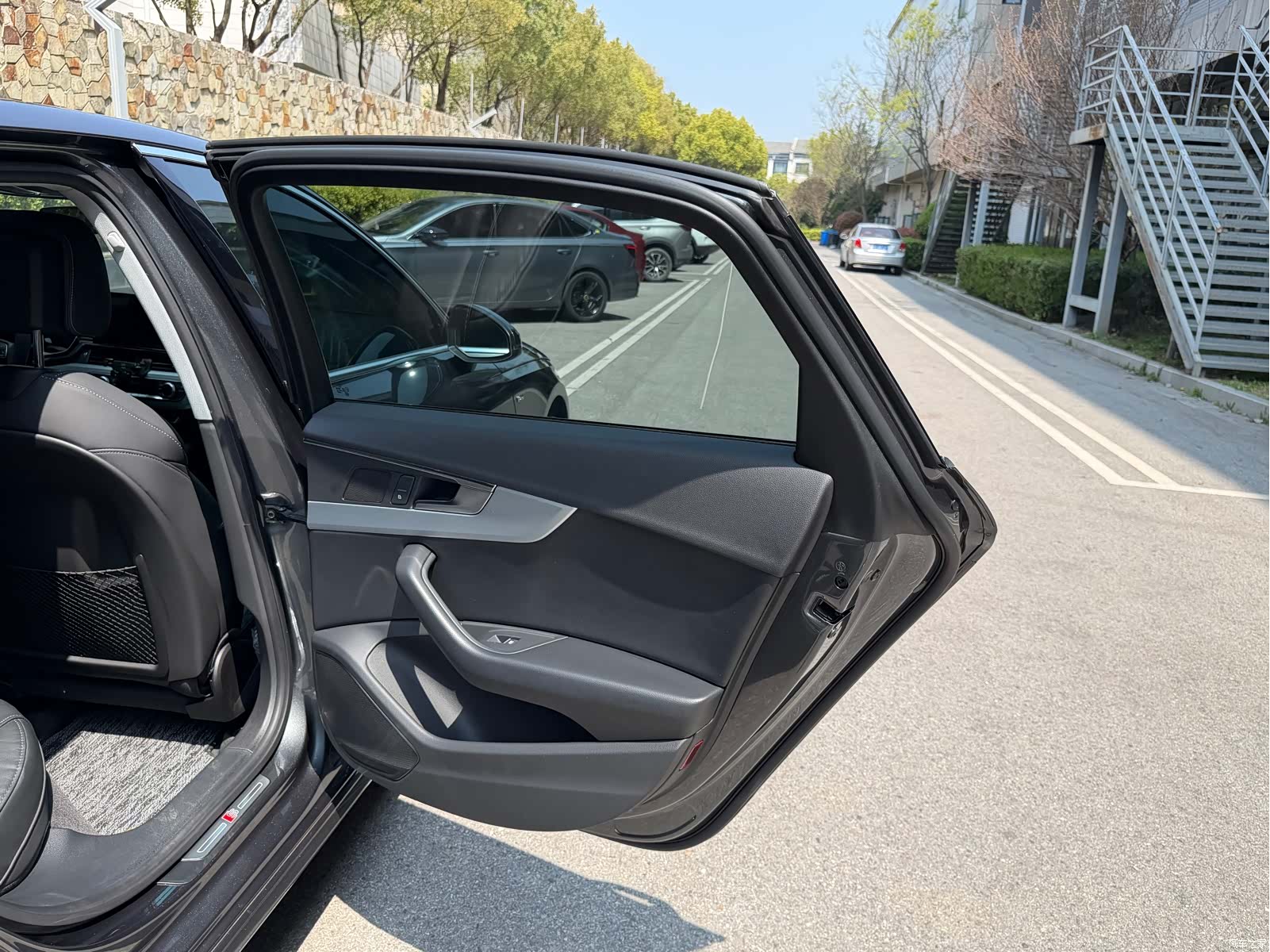 Audi A4L, 2021 17