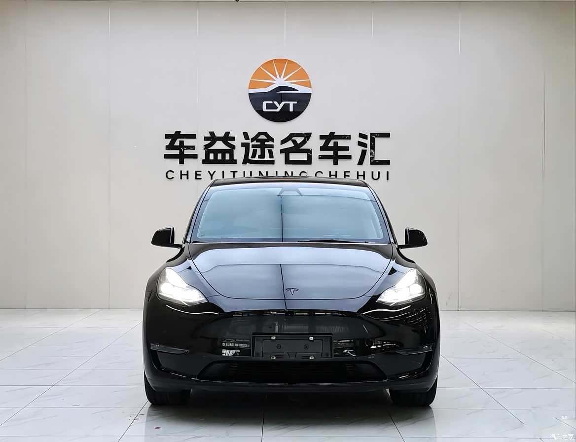 Tesla Model Y, 2023 2