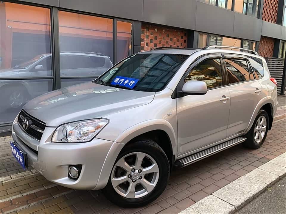 Toyota RAV4 Rongfang