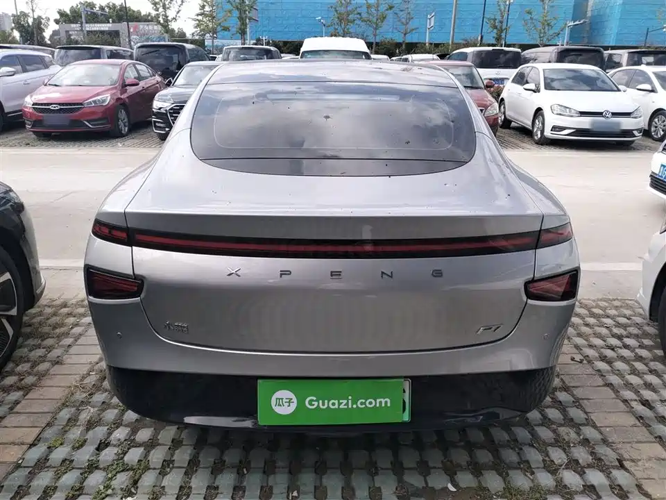 XPENG P7