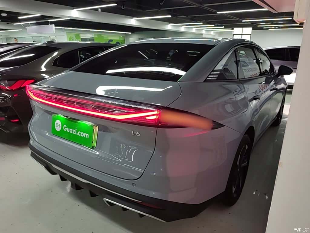 Geely Galaxy L6, 2024 7