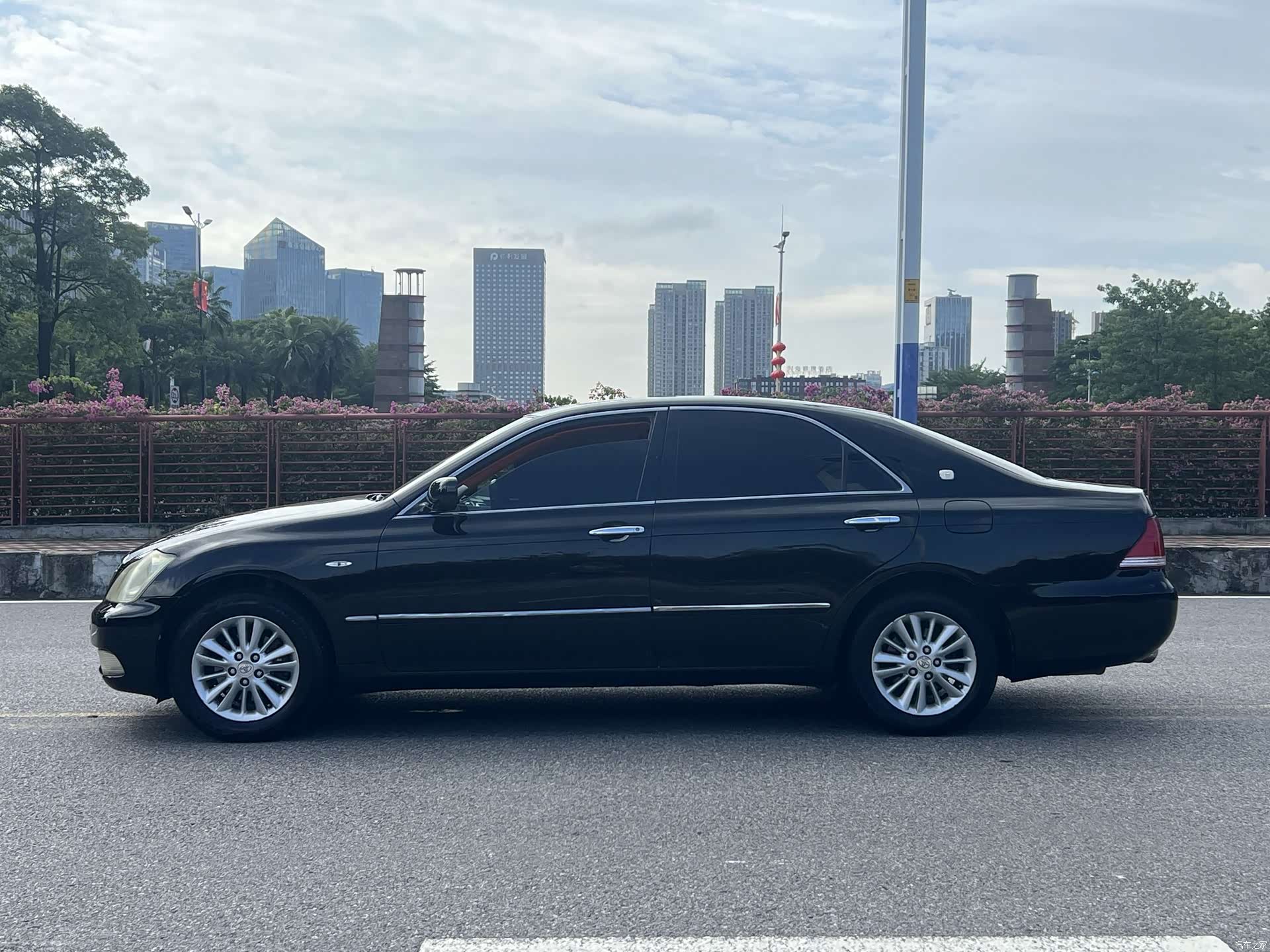Toyota Crown, 2008 18