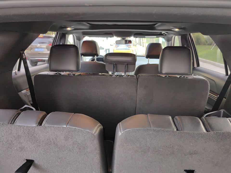 Ford Explorer Ford Explorer