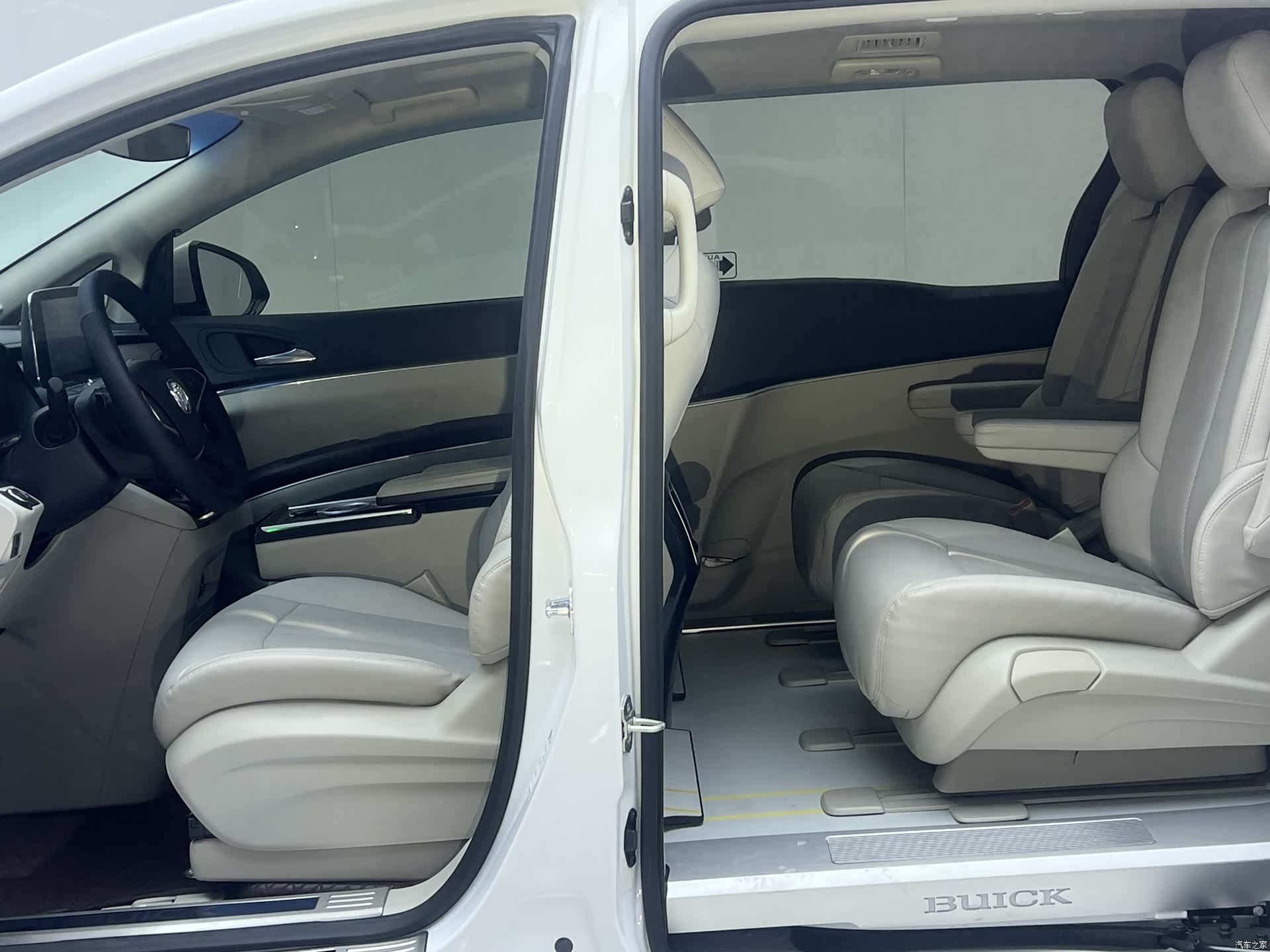 Buick GL8, 2025 23