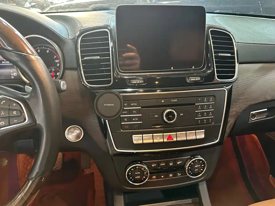 Mercedes-Benz GLS Mercedes-Benz GLS