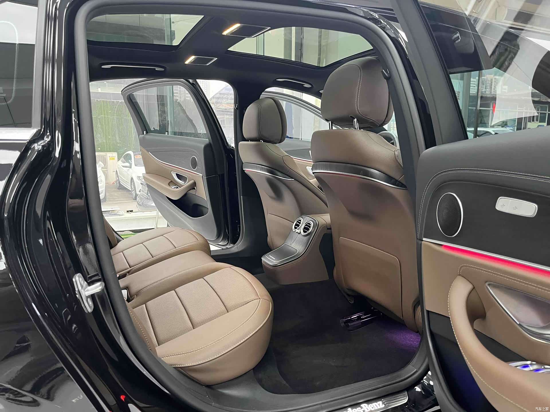 Mercedes-Benz E-Class, 2024 12