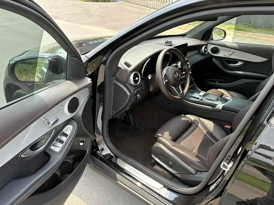 Mercedes-Benz GLC Mercedes-Benz GLC