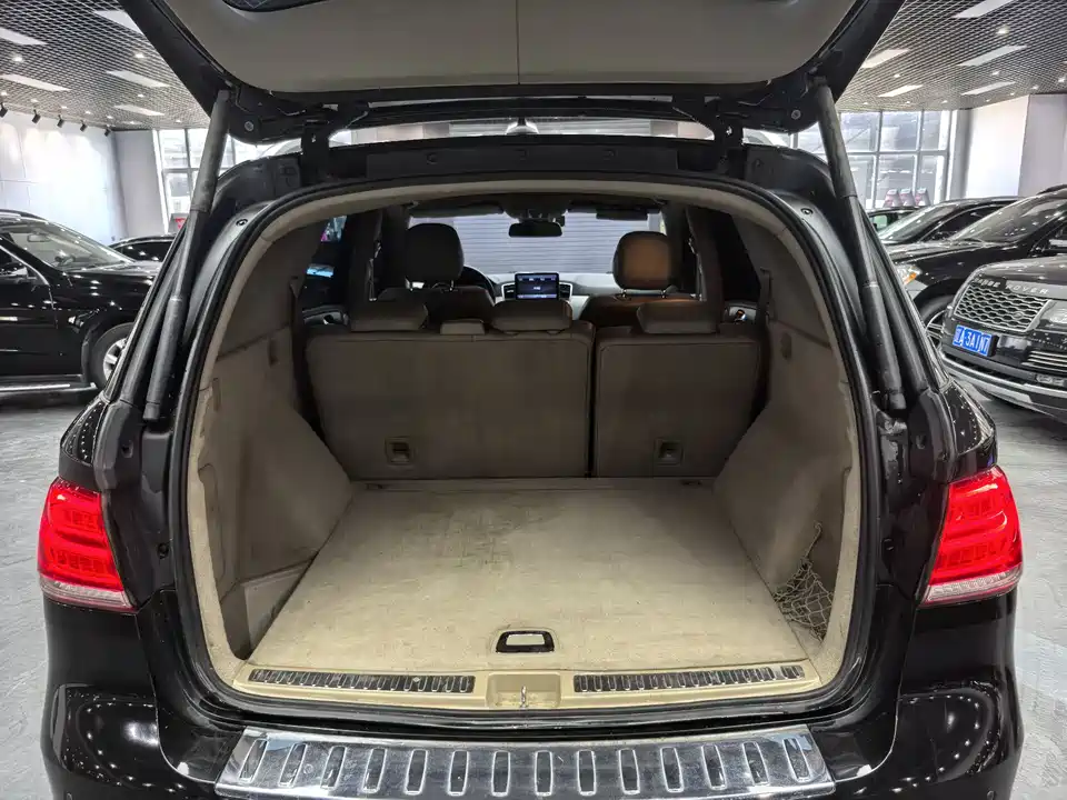 Mercedes-Benz M class