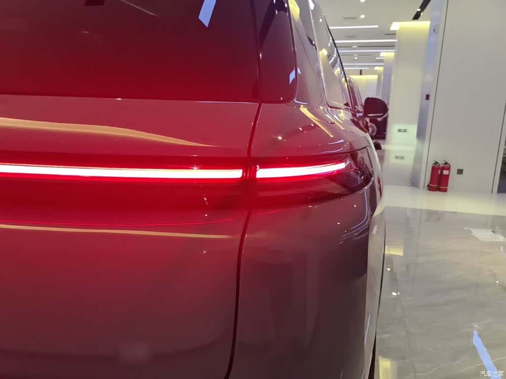 Li Auto L8, 2025 8