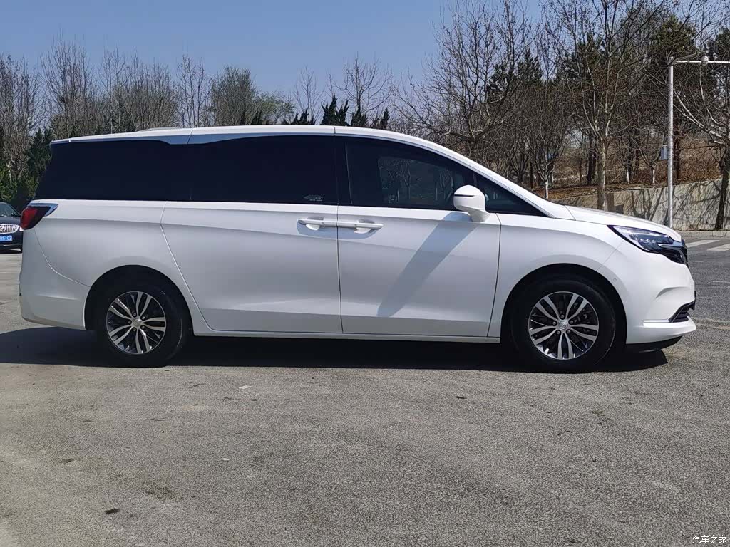 Buick GL8, 2021 20