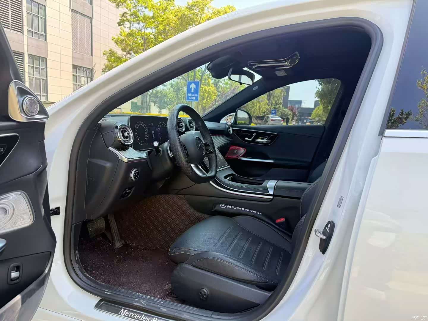 Mercedes-Benz C-Class, 2023 все фото