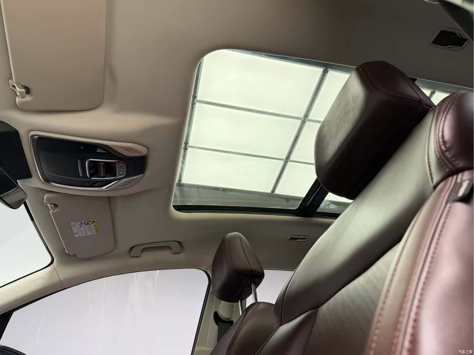 Geely Haoyue, 2022 15