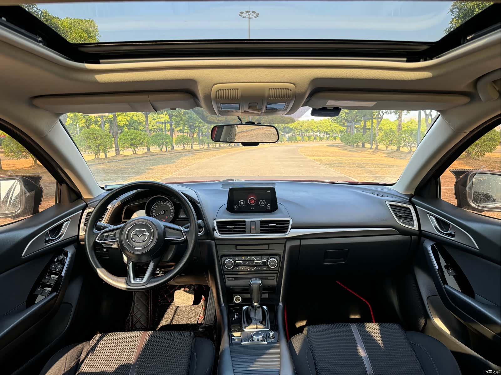 Mazda Mazda3, 2019 10