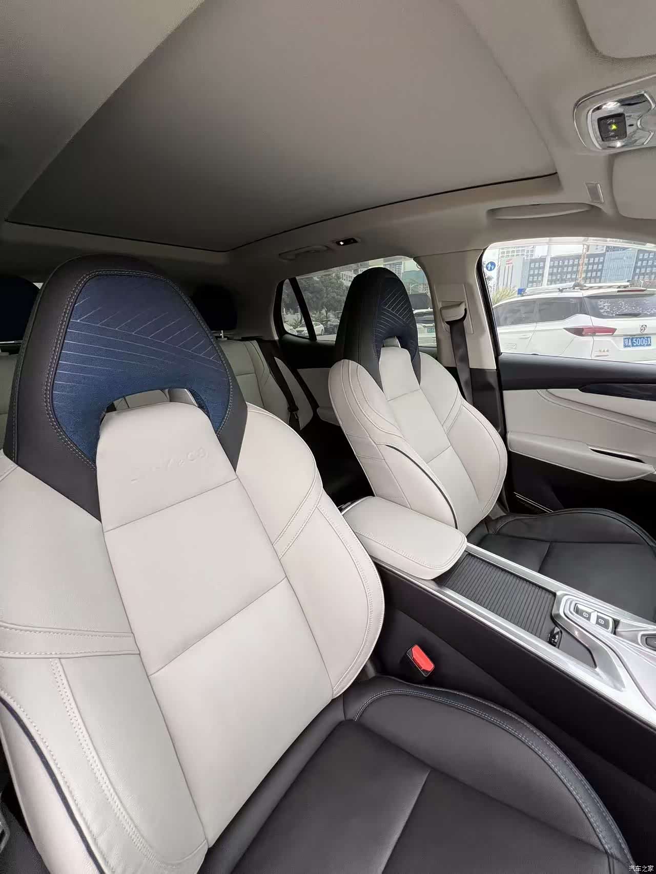 Lynk & Co 01, 2019 11