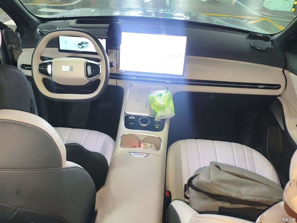 Geely 7, 2025 13