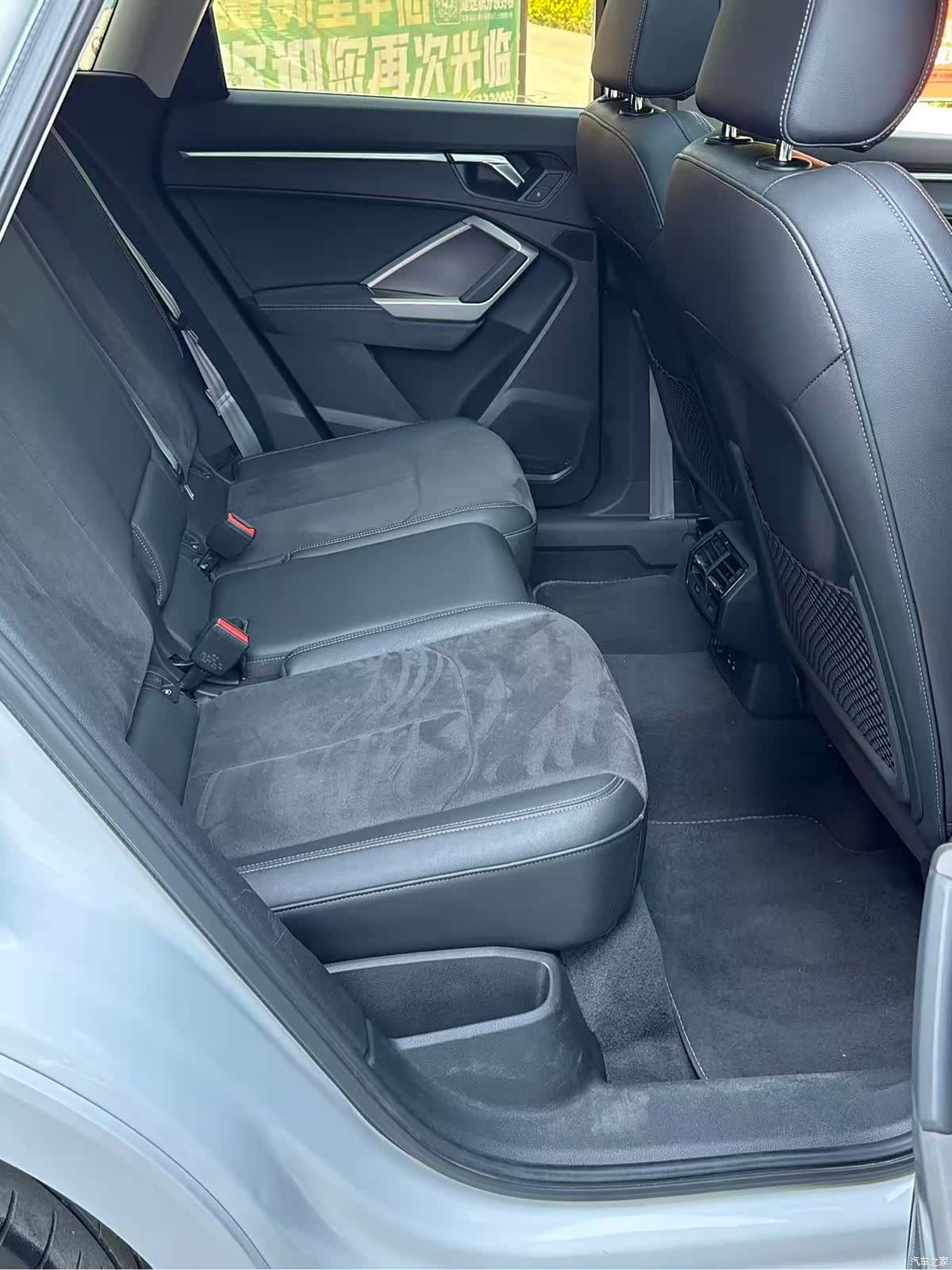 Audi Q3, 2022 11
