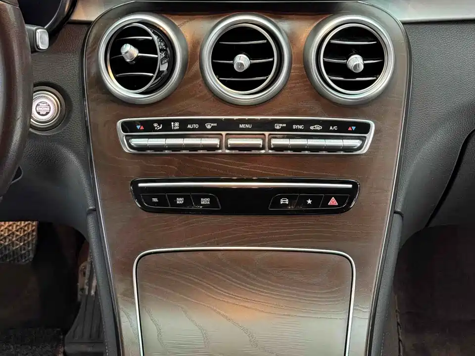 Mercedes-Benz GLC Mercedes-Benz GLC