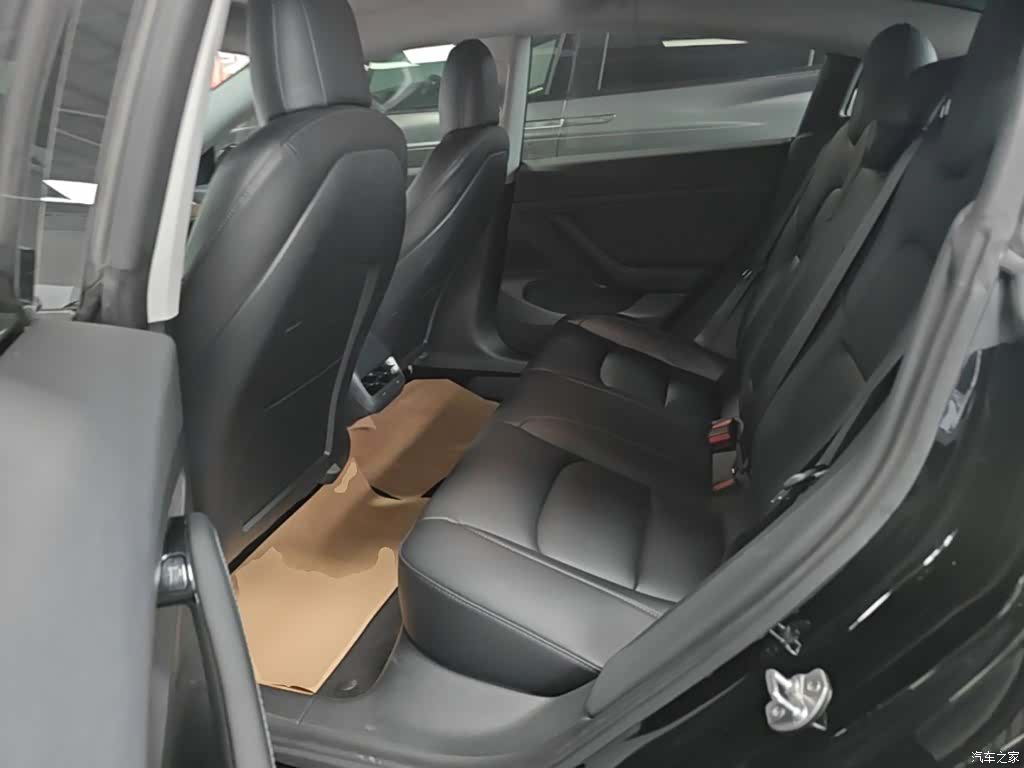 Tesla Model 3, 2020 17