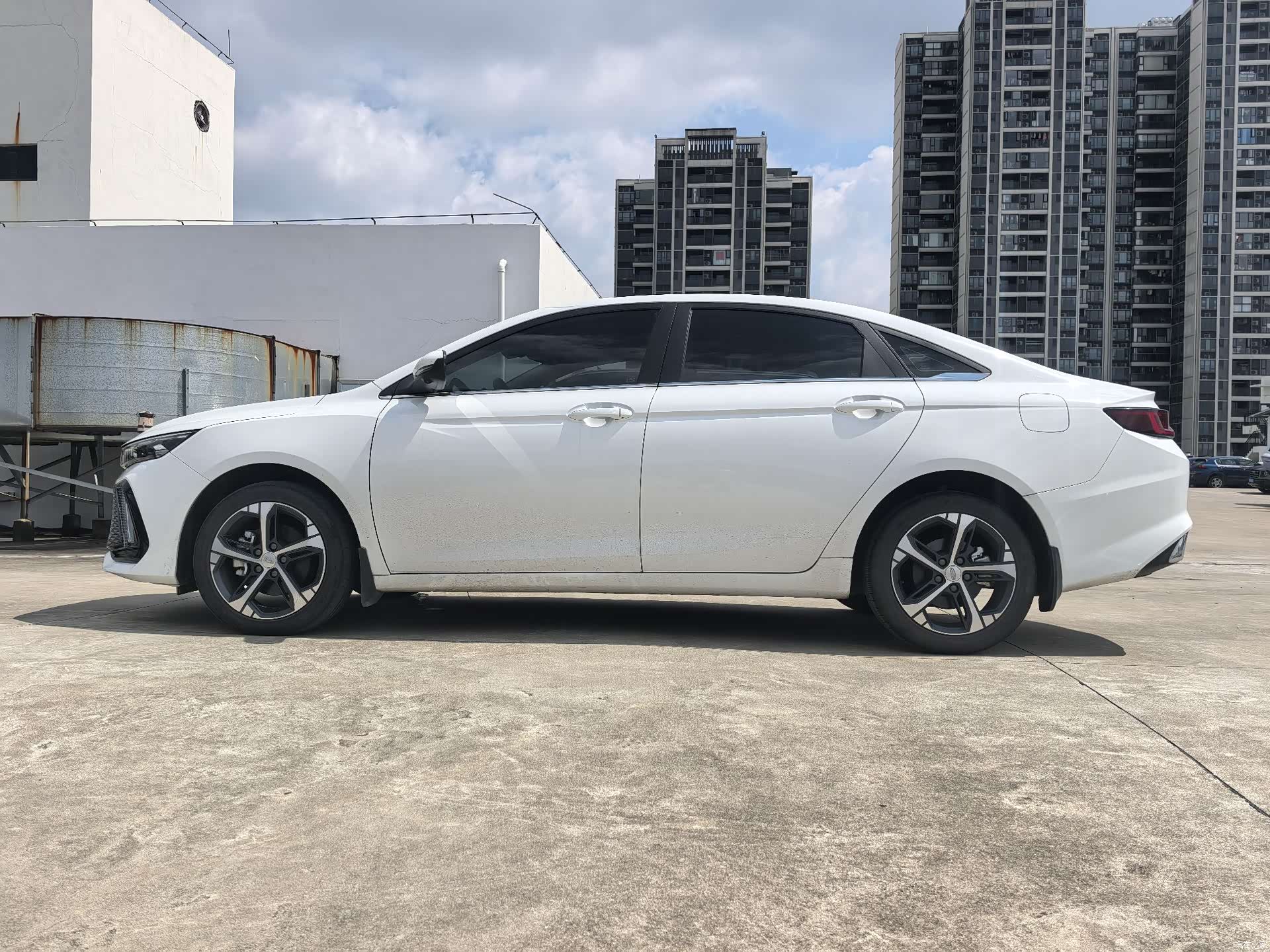 Geely Emgrand, 2022 12