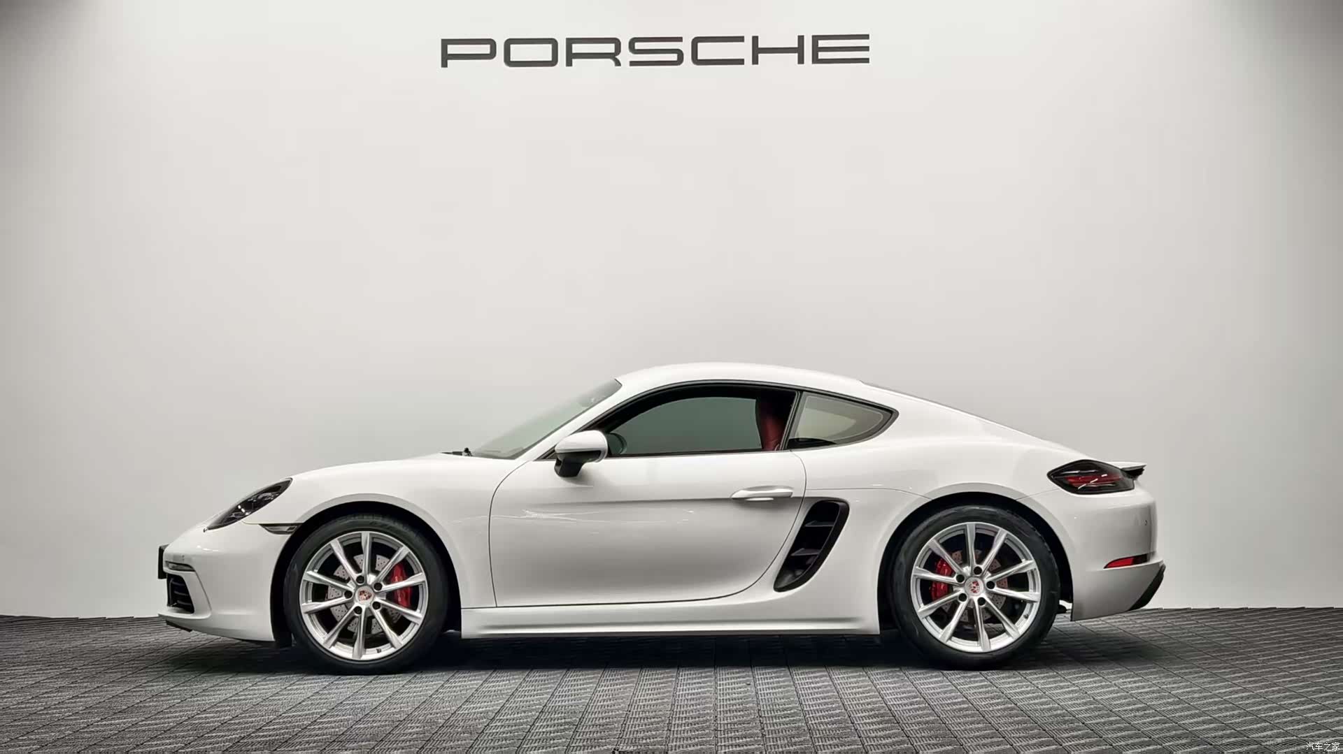 Porsche Cayman, 2021 4