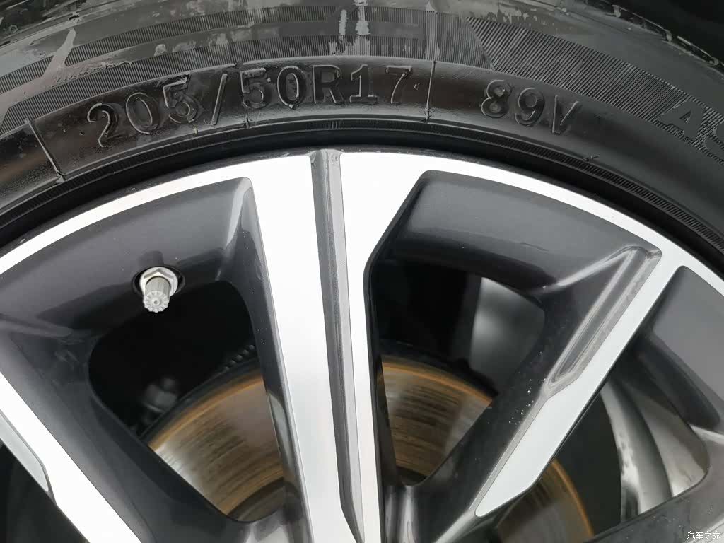 Geely Emgrand, 2024 24