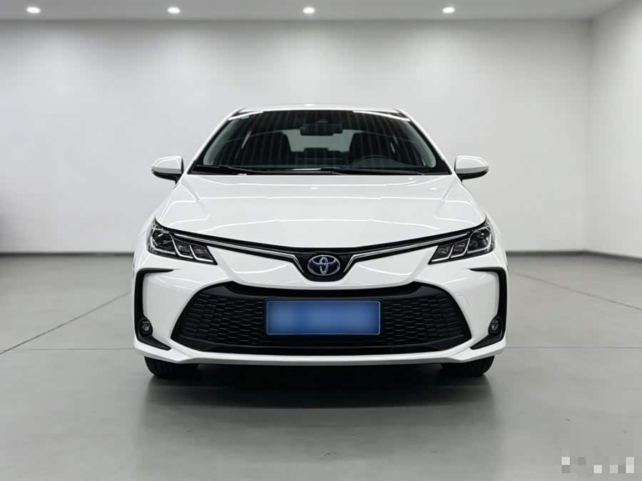 Toyota Corolla 2023, фото 2
