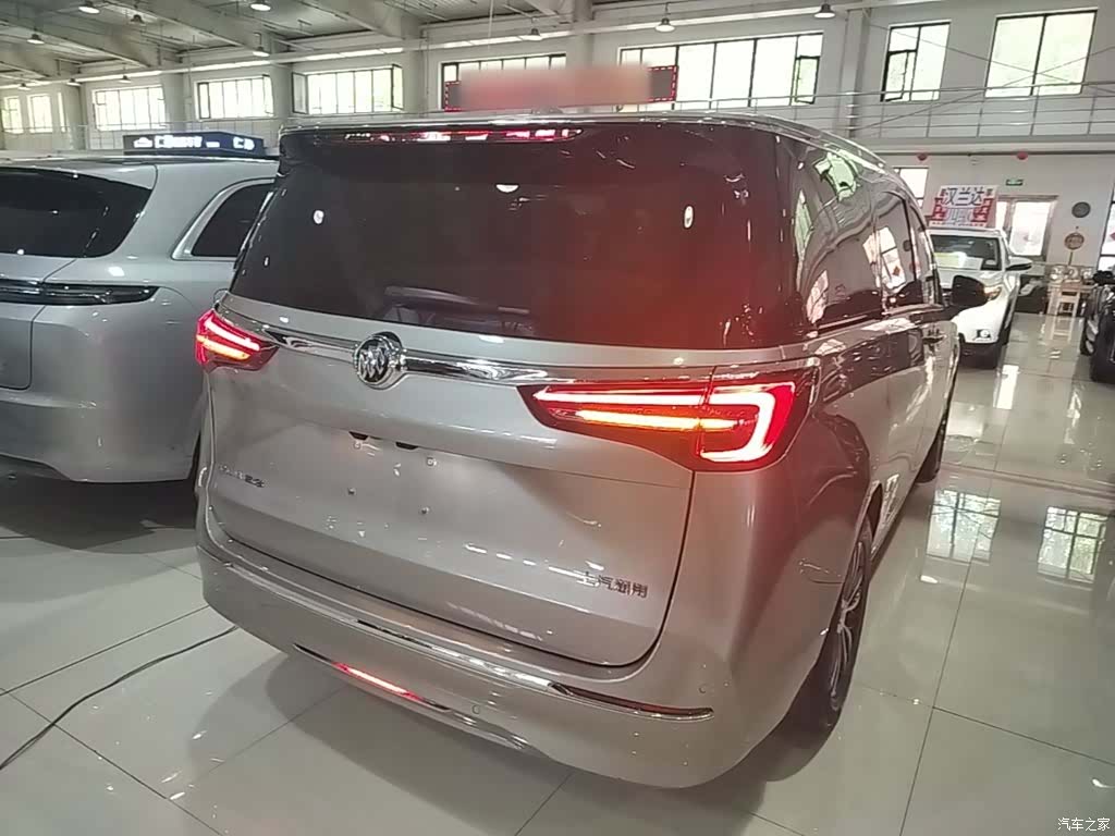 Buick GL8, 2023 7