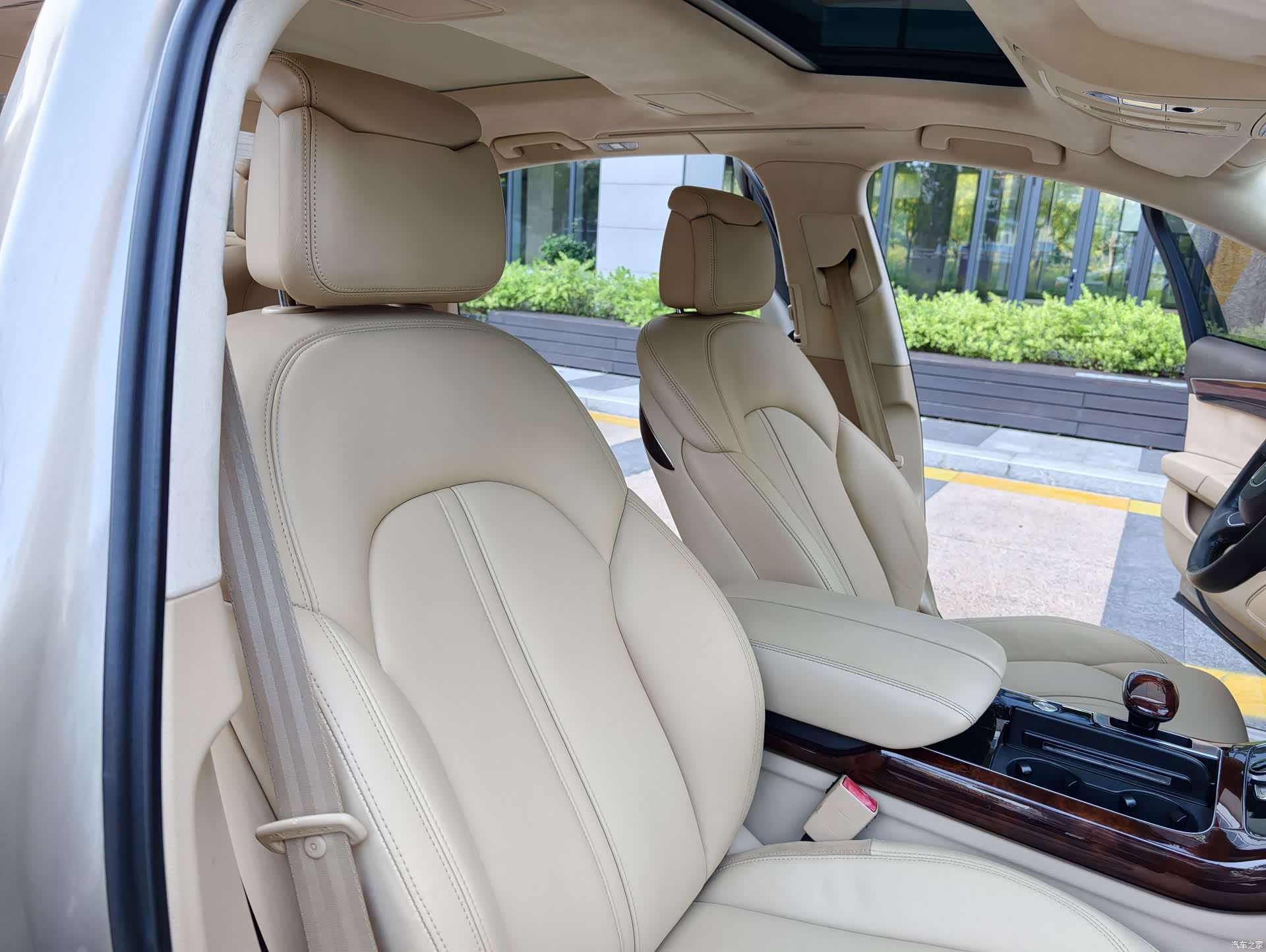Audi A8L, 2011 12
