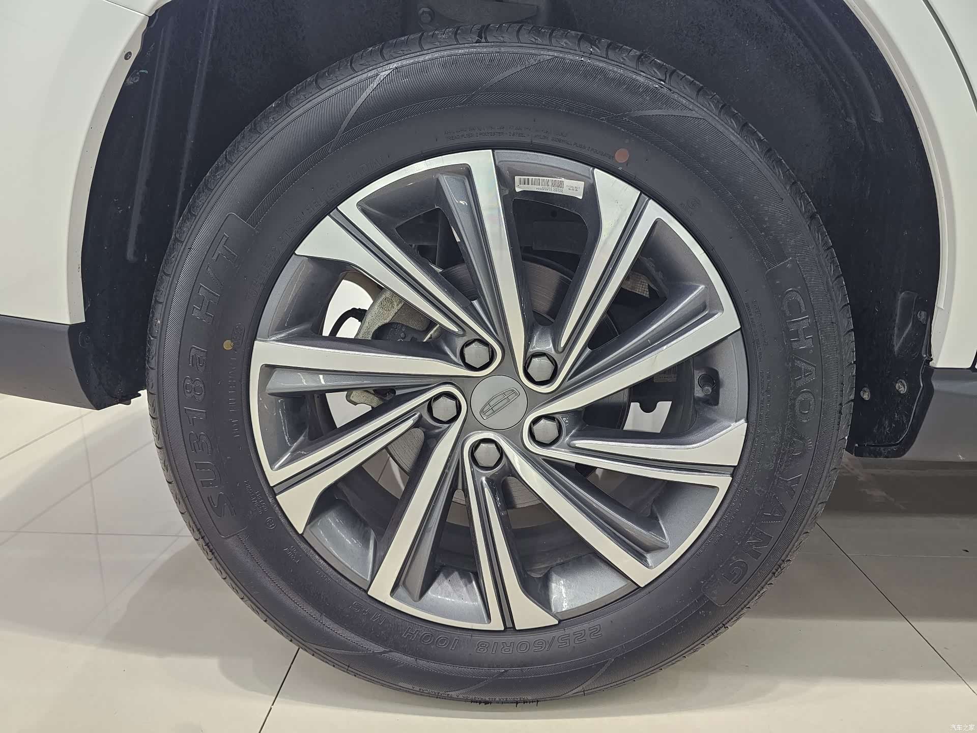 Geely X6, 2023 11
