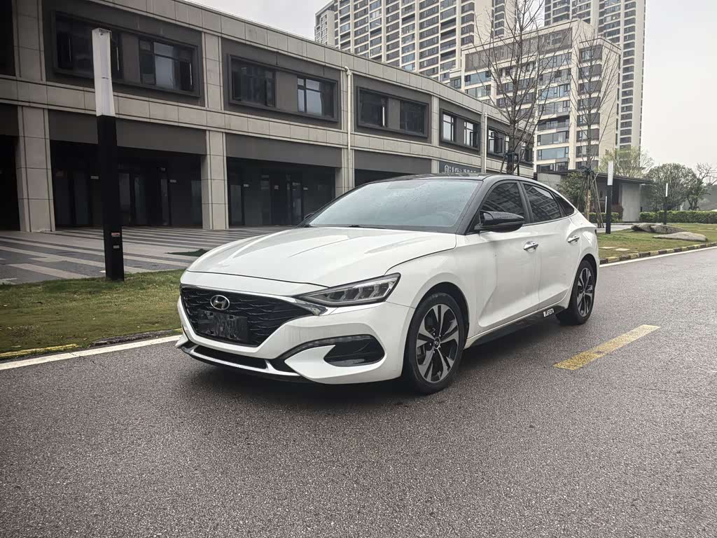 Hyundai Lafesta